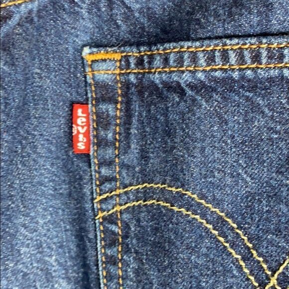 NWOT Levi’s 501 Blue Button Fly Shorts Roll Hem W27 - Picture 6 of 9